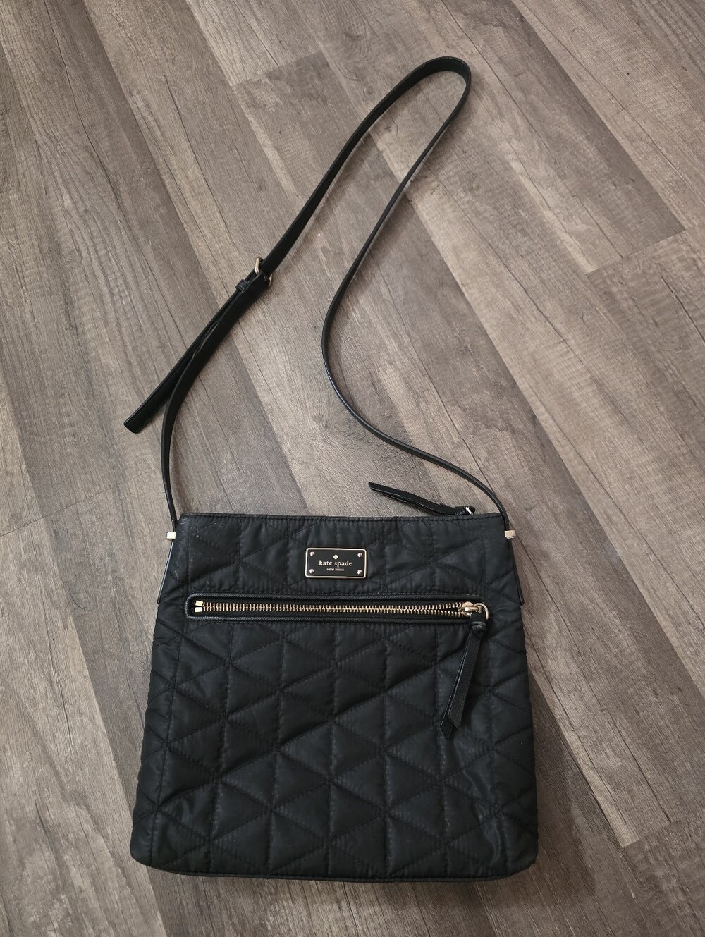 kate spade Dessi Wilson Road 90s Black Quilted Nylon Crossbody Gold Hardware Y2K